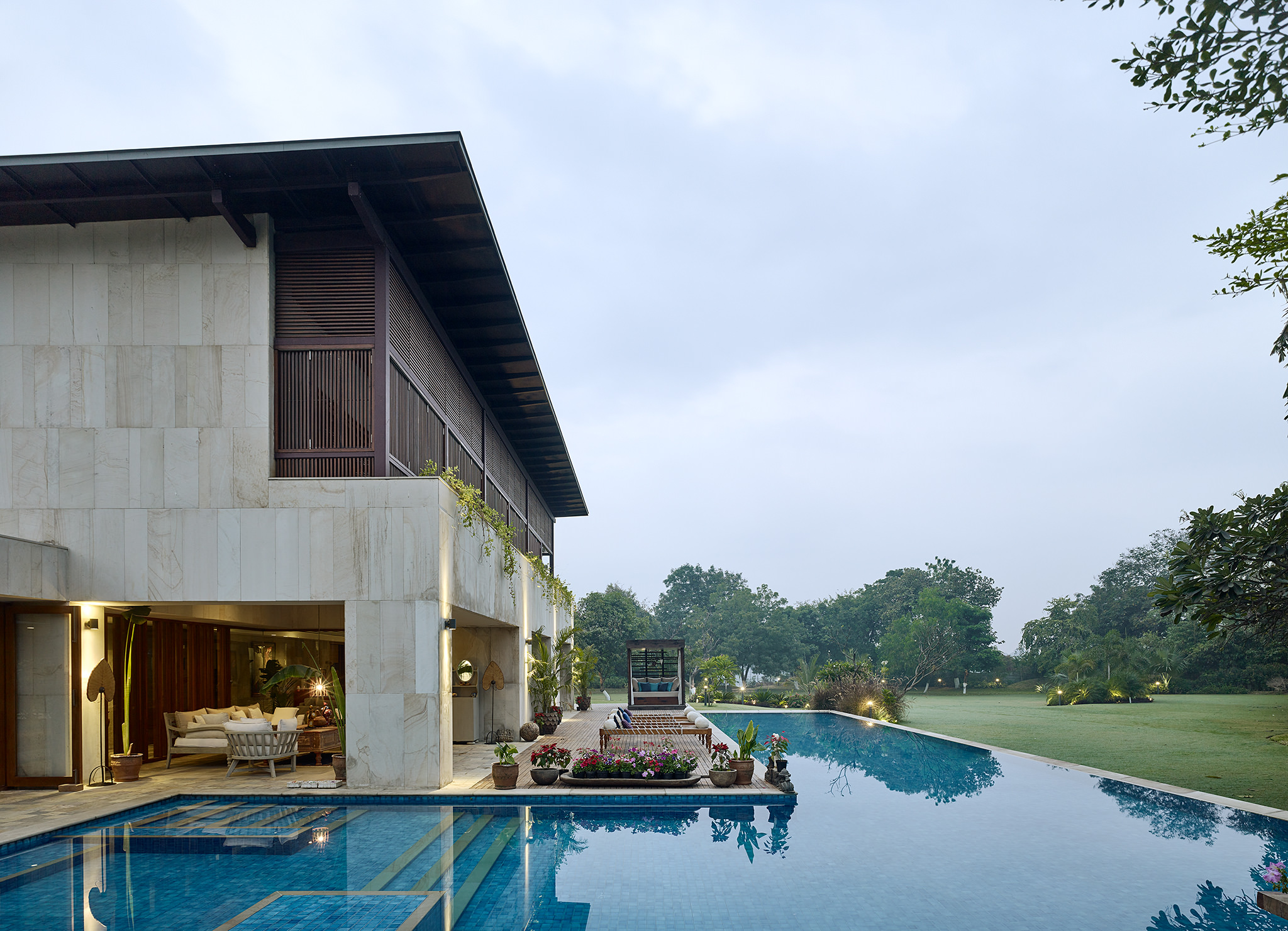 E17621 Alpa 060534p SCREEN